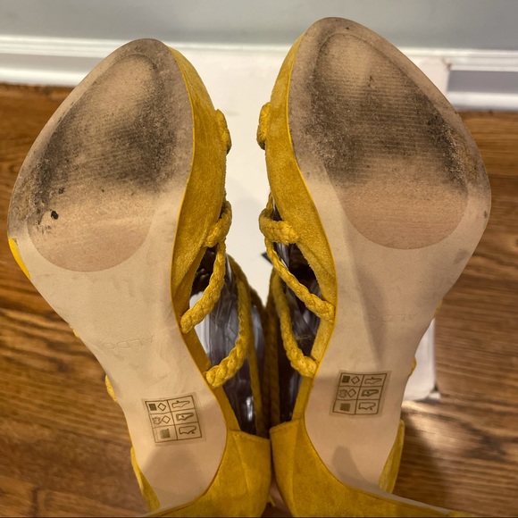 Aldo Porella High Heel Sandal (8.5) - Picture 6 of 9